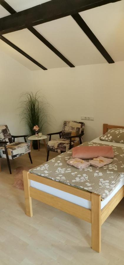 Naid Apartmani Kulen Vakuf Luaran gambar
