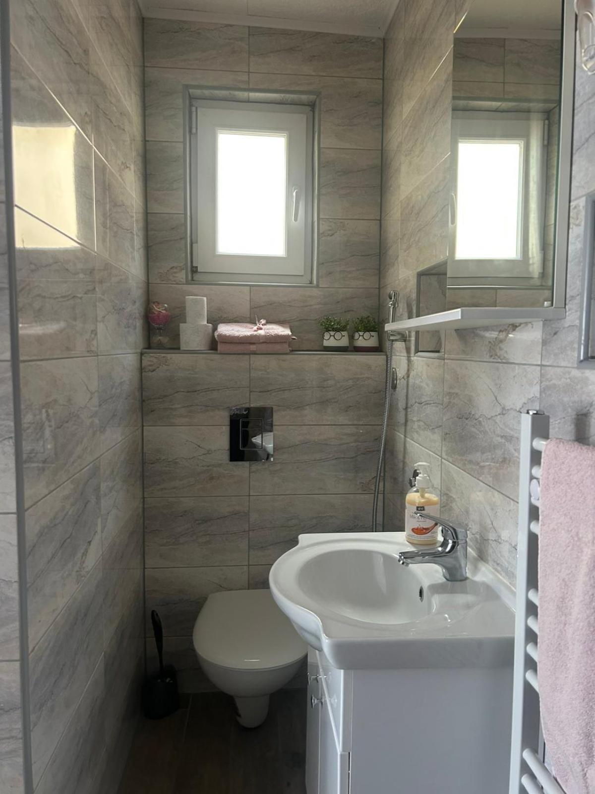 Naid Apartmani Kulen Vakuf Luaran gambar