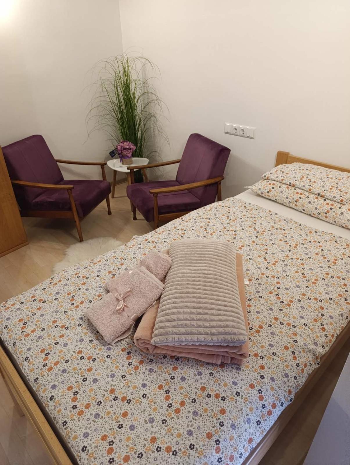 Naid Apartmani Kulen Vakuf Luaran gambar