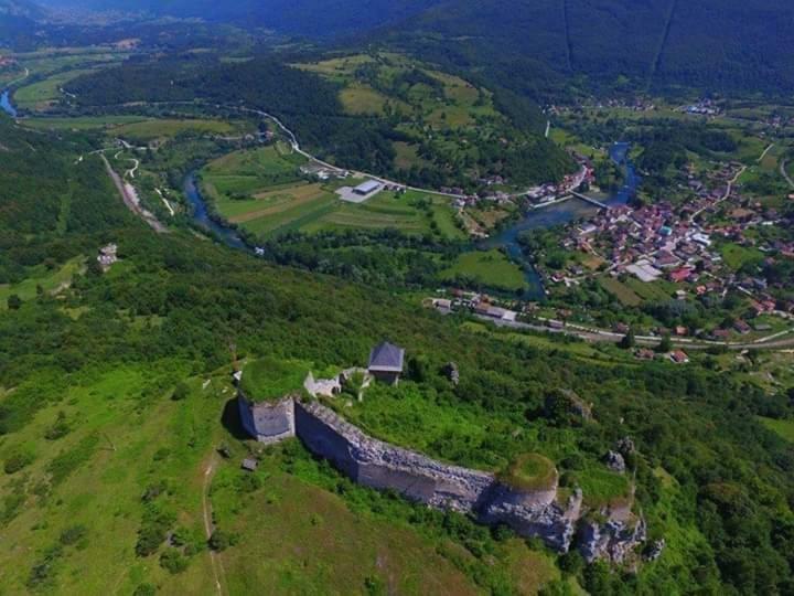 Naid Apartmani Kulen Vakuf Luaran gambar