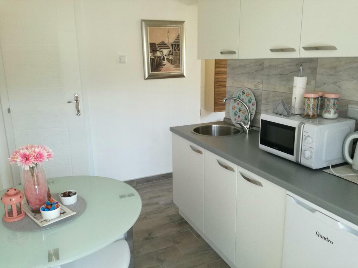 Naid Apartmani Kulen Vakuf Luaran gambar